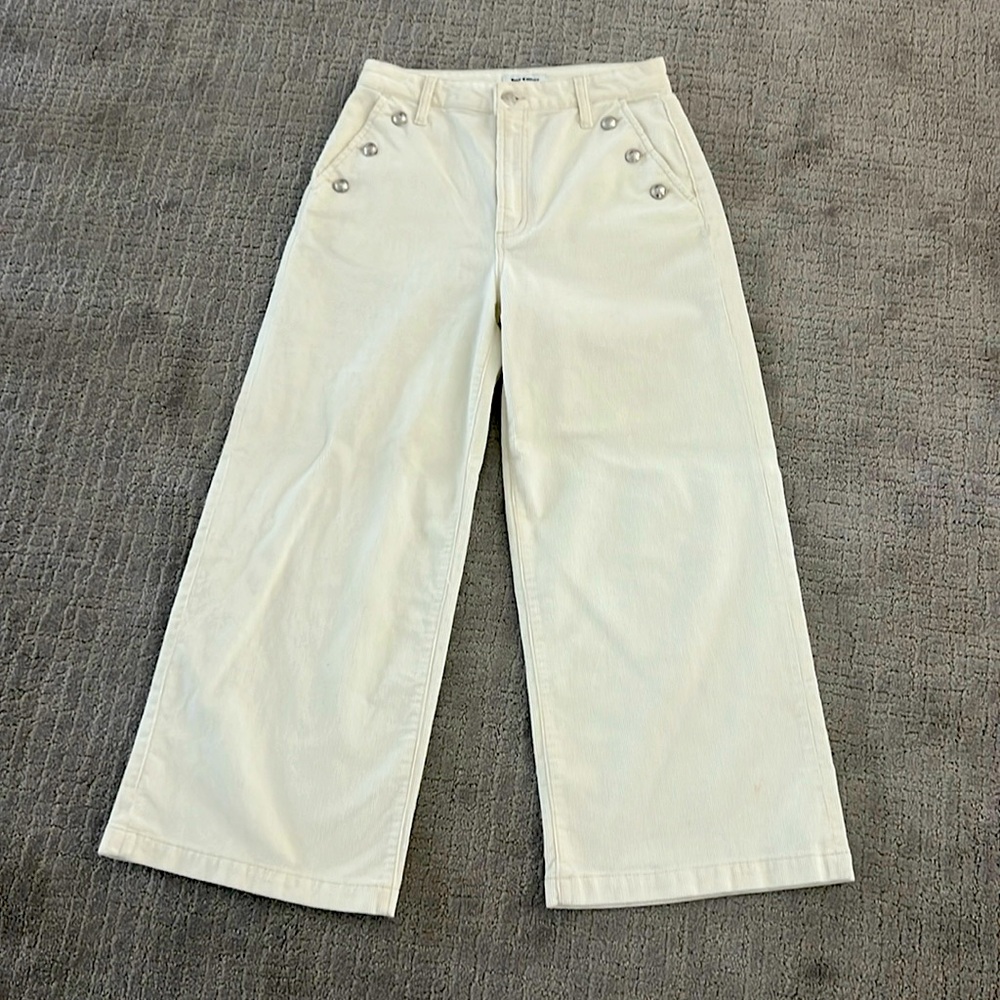 Juicy Couture cream wide leg corduroy Pants. NWOT